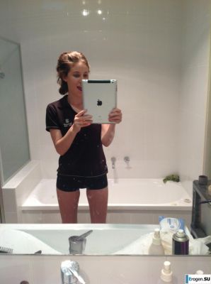 In the restroom. Thumb 35