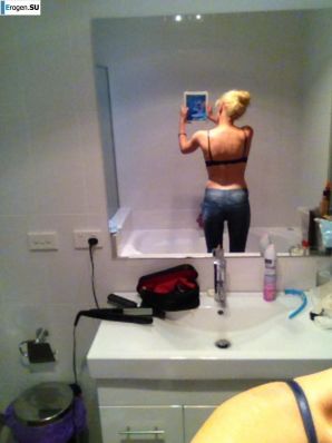 In the restroom. Thumb 39