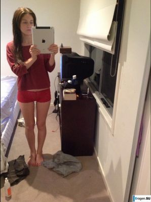 In the restroom. Thumb 44