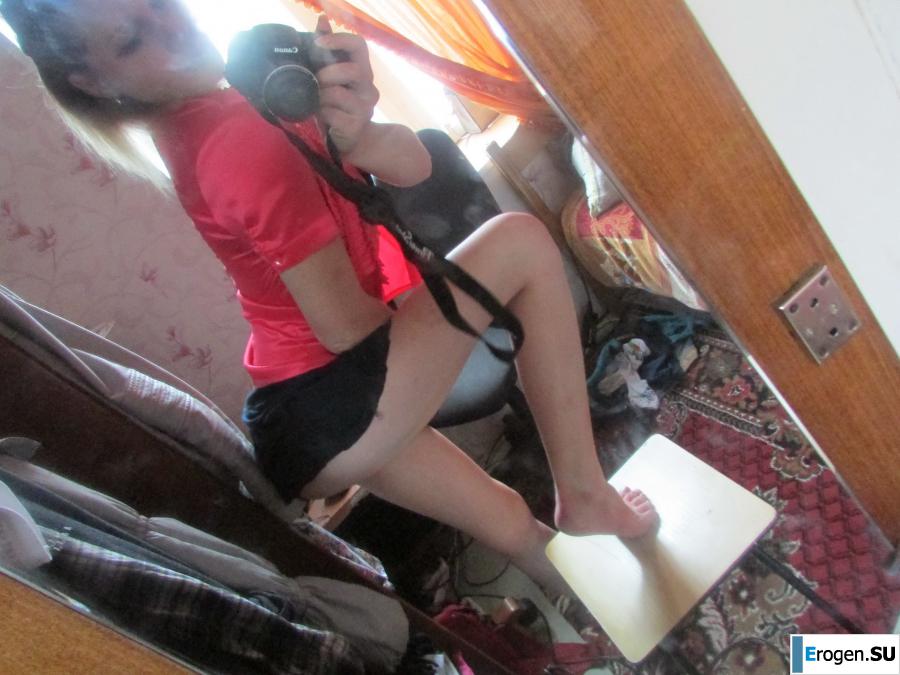 Девочка любит фотографировать свою киску. Часть 2. Фото 60