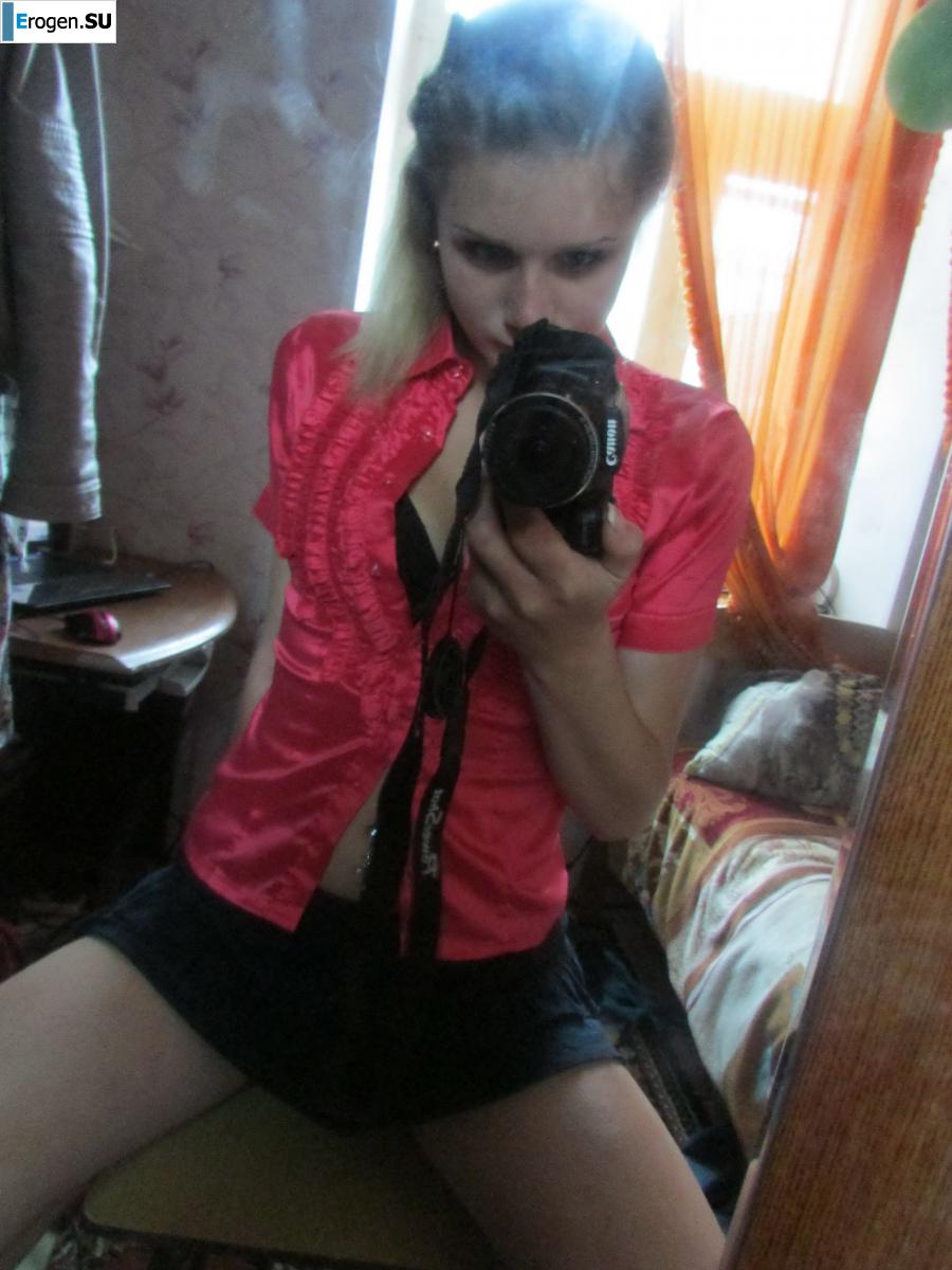 Девочка любит фотографировать свою киску. Часть 2. Фото 9