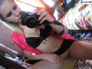 Девочка любит фотографировать свою киску. Часть 2. Эскиз 31