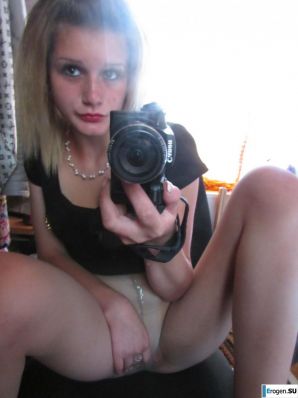 Девочка любит фотографировать свою киску. Часть 2. Эскиз 59