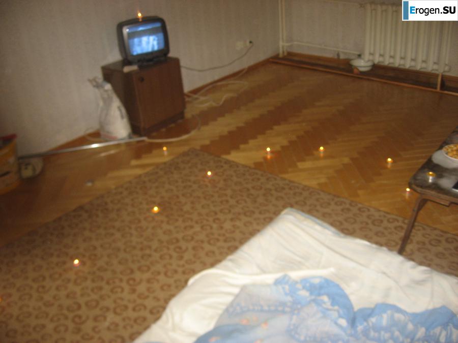 Intimate dinner on the floor. Photo 24