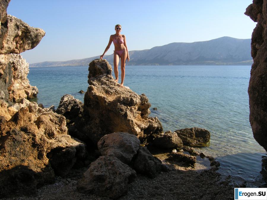 Couple on vacation. Photo 11