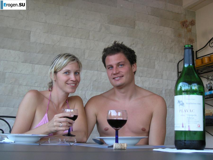 Couple on vacation. Photo 14