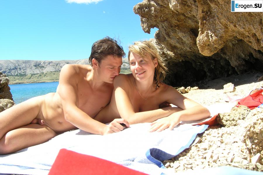 Couple on vacation. Photo 42