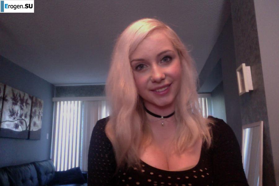 Posing and having fun. Photo 16