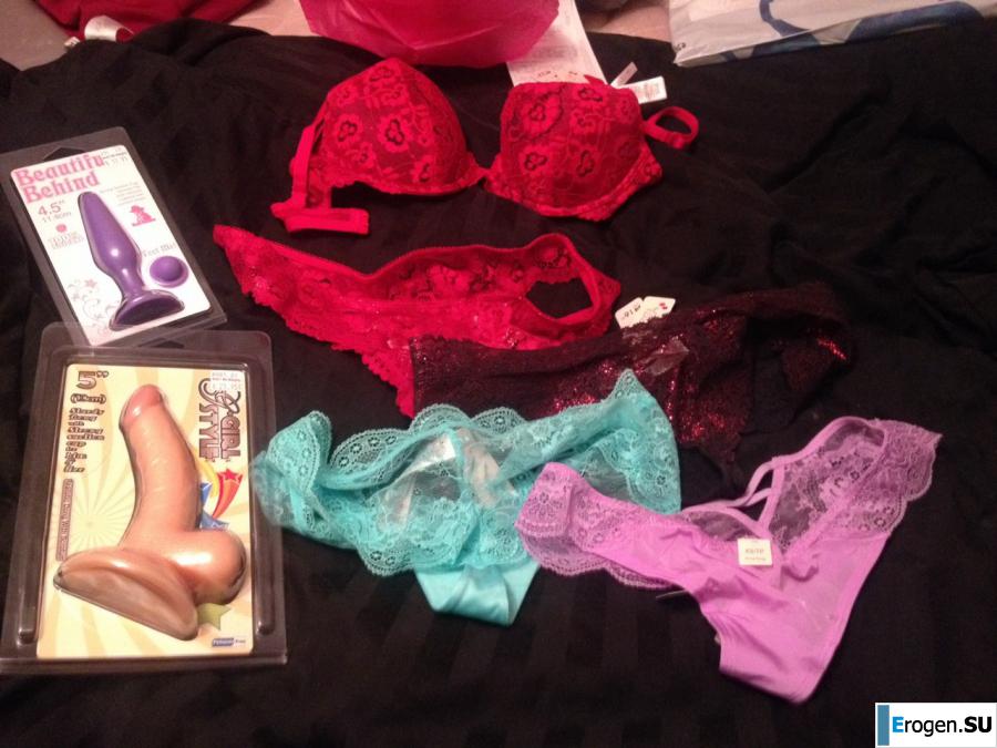 Posing and having fun. Photo 39