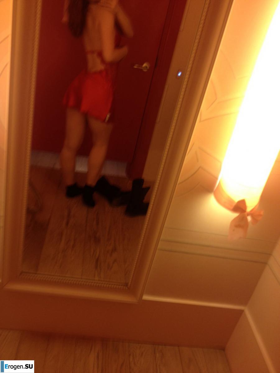 Posing and having fun. Photo 41