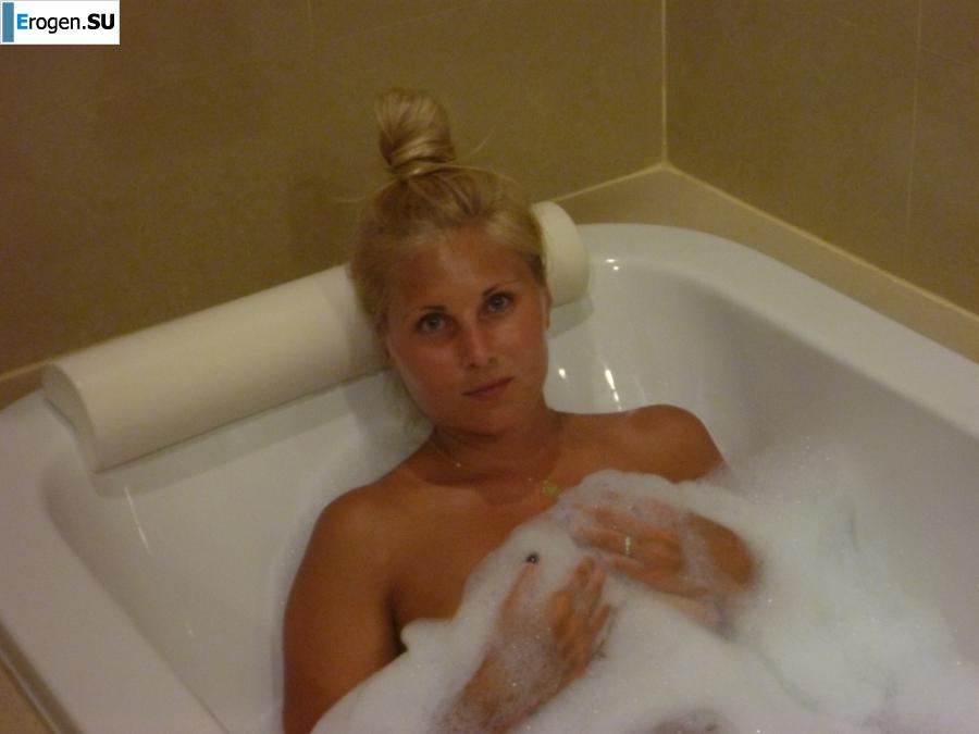 Hot Norwegian album. Photo 19