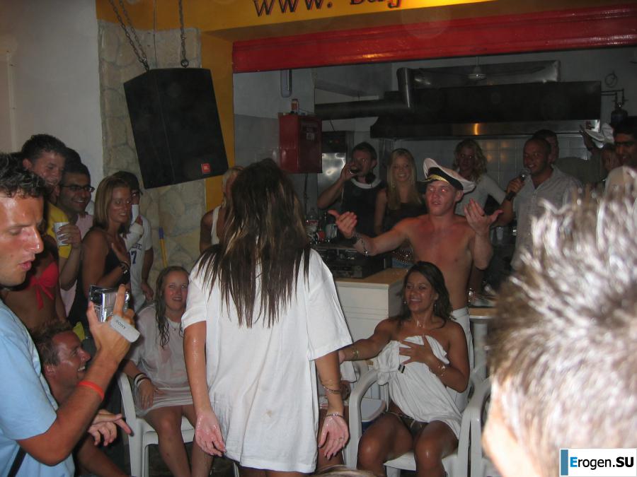 Hot Norwegian album. Photo 27