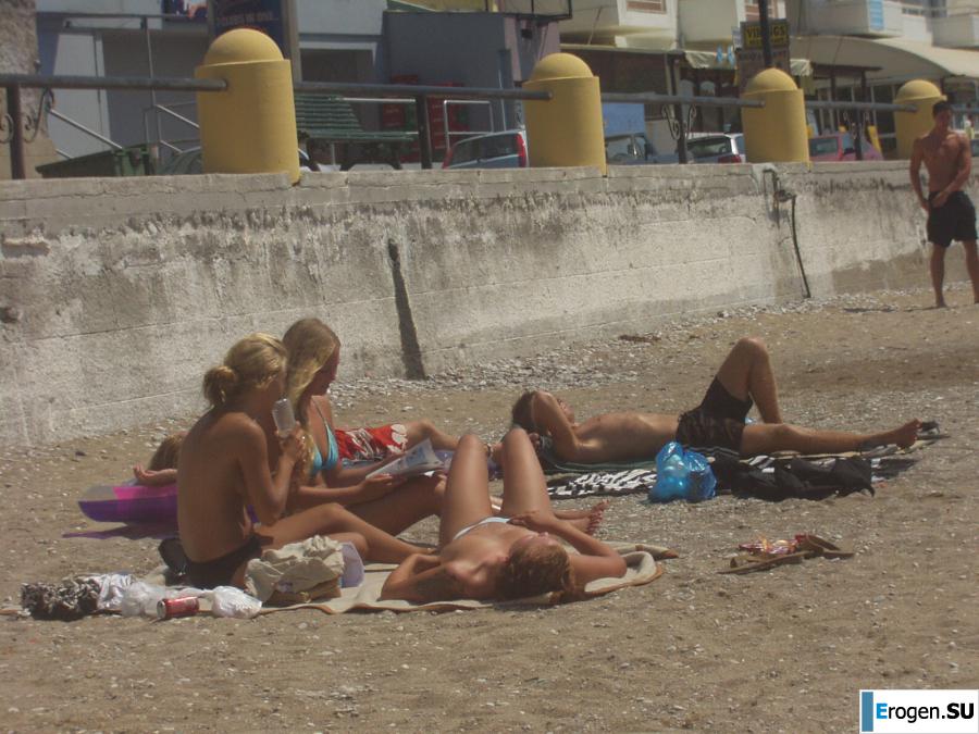 Hot Norwegian album. Photo 6