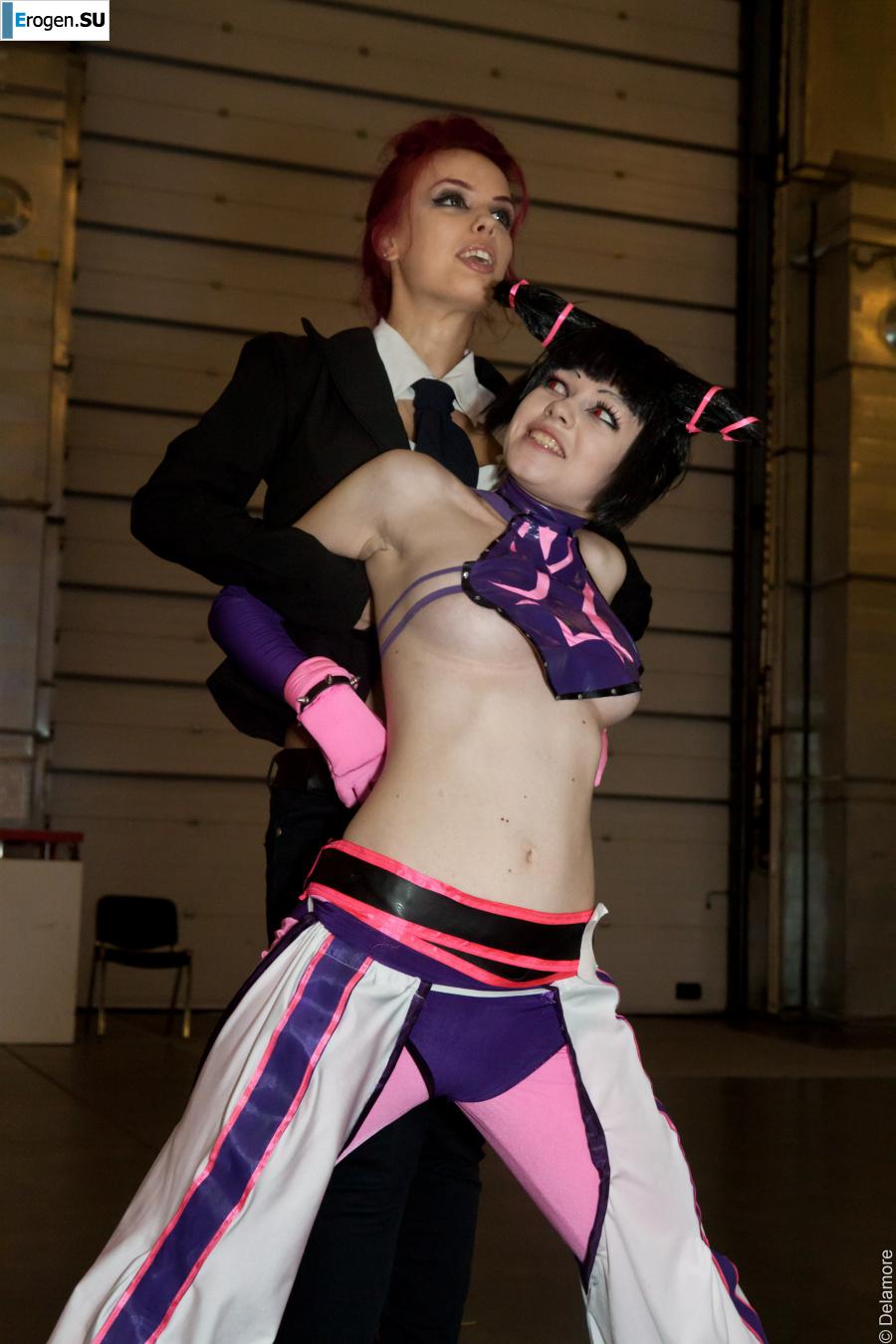 Girls on Halloween. Photo 31