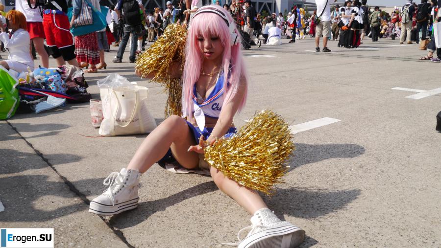 Girls on Halloween. Photo 8