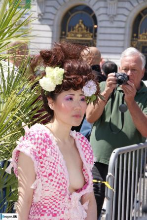 Girls on Halloween. Thumb 6