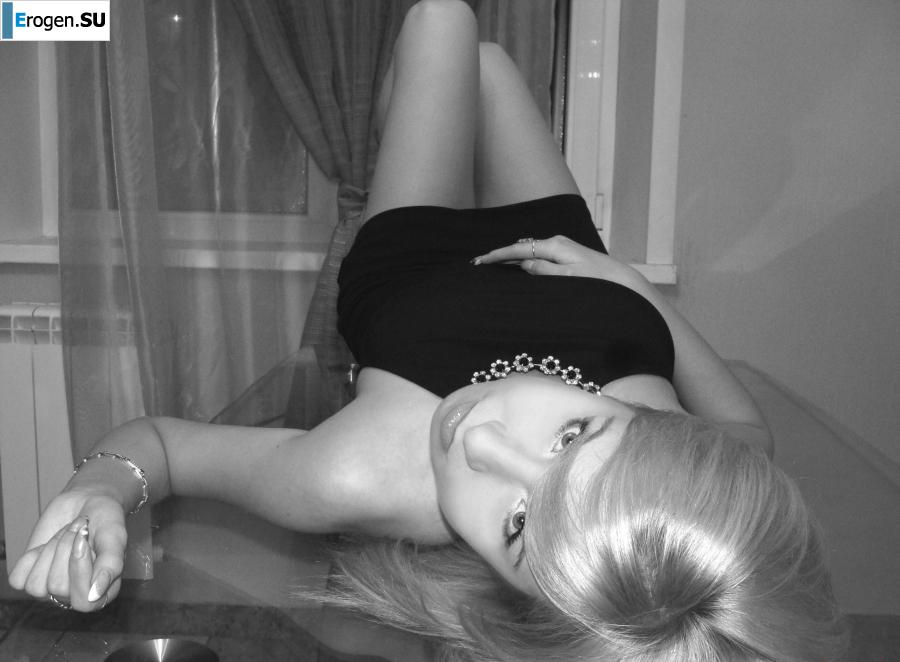 Blonde with Big Tits. Photo 29