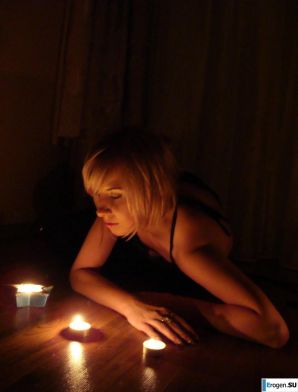 При свечах и на природе. Эскиз 22