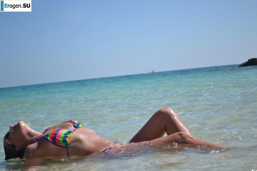 three men for a girl. Photo 21