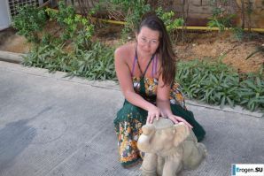 three men for a girl. Thumb 34