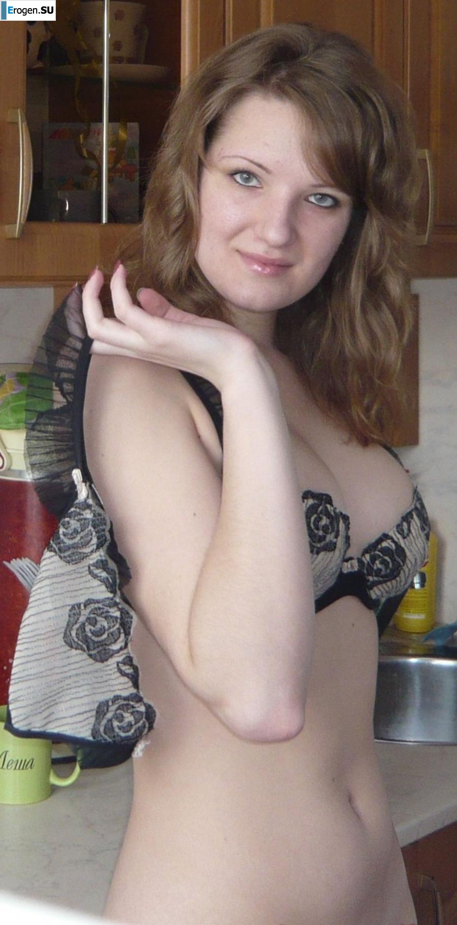 Few feminine charms . Photo 22