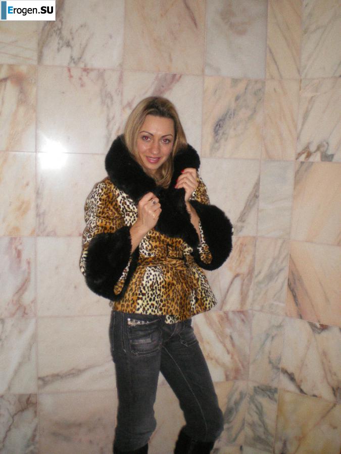 We're fooling around with girlfriends. Photo 12