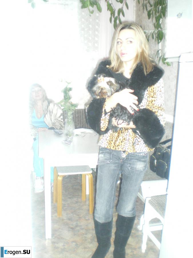 We're fooling around with girlfriends. Photo 21