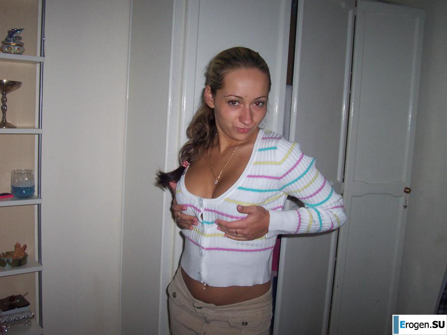 We're fooling around with girlfriends. Photo 5