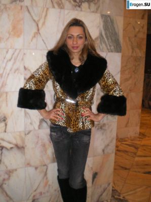 We're fooling around with girlfriends. Thumb 16