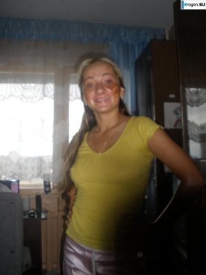 We're fooling around with girlfriends. Thumb 7