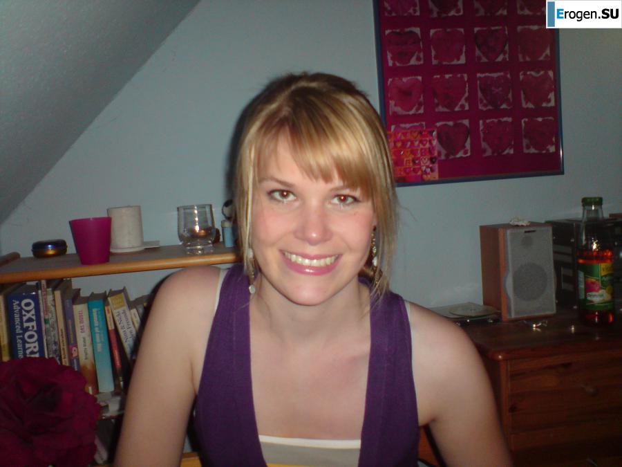 A young couple fooling around. Photo 13