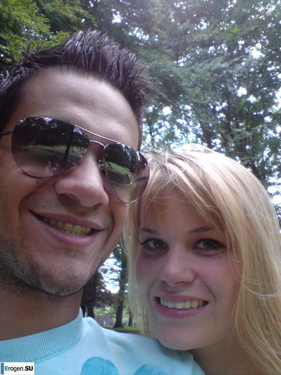 A young couple fooling around. Photo 37