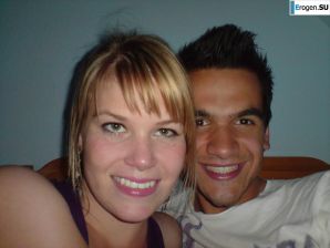 A young couple fooling around. Thumb 32