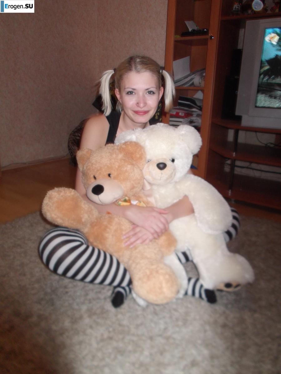 Let's pose a bit. Photo 16