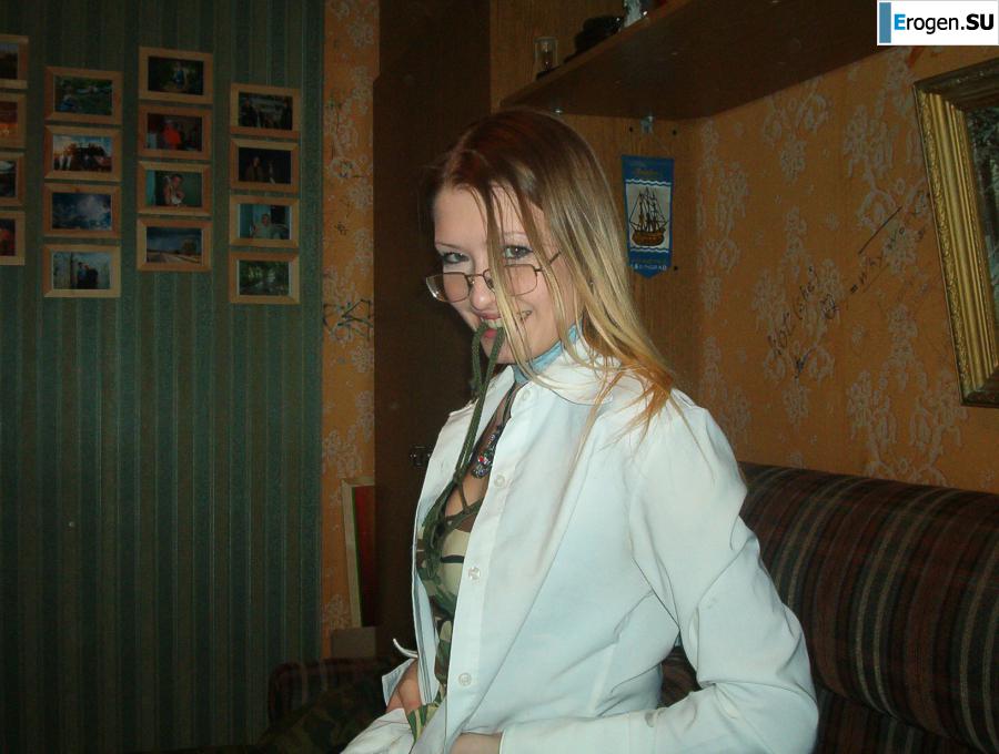 Let's pose a bit. Photo 25