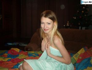 Let's pose a bit. Thumb 26