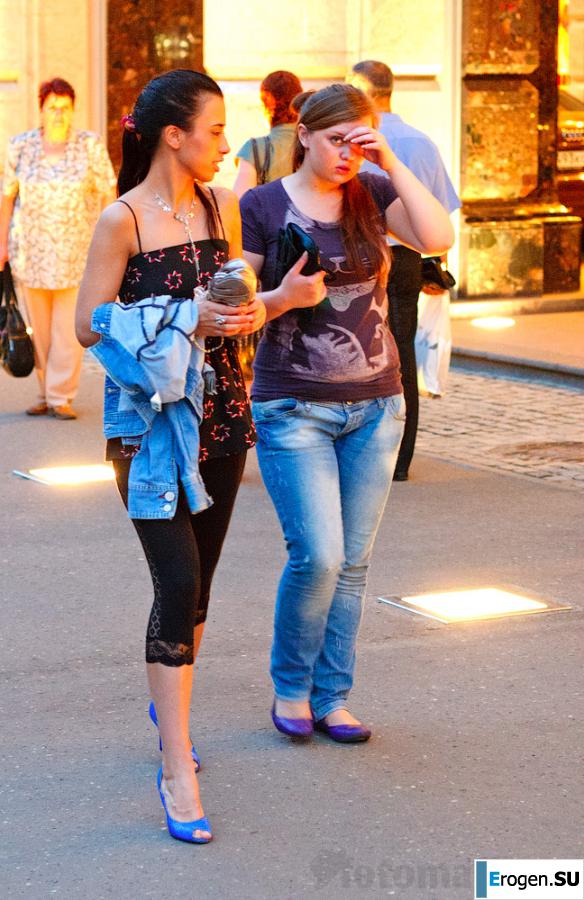 Girls in Super Stretch Jeans. Photo 29