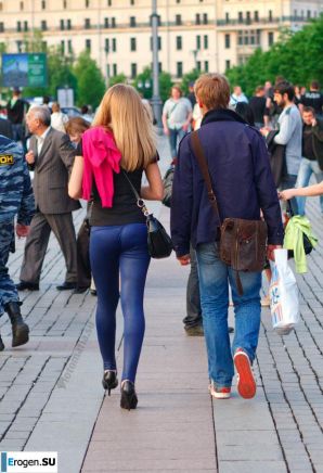 Девушки в джинсах суперстретч. Эскиз 21