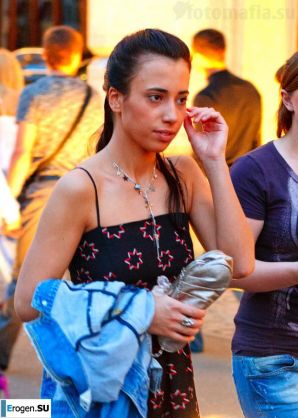 Девушки в джинсах суперстретч. Эскиз 31