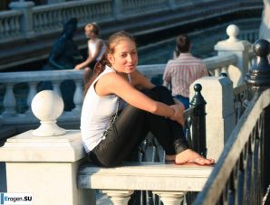 Девушки в джинсах суперстретч. Эскиз 47