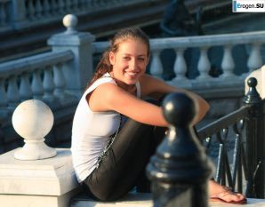 Девушки в джинсах суперстретч. Эскиз 48