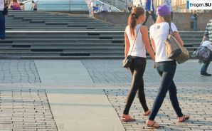 Девушки в джинсах суперстретч. Эскиз 52