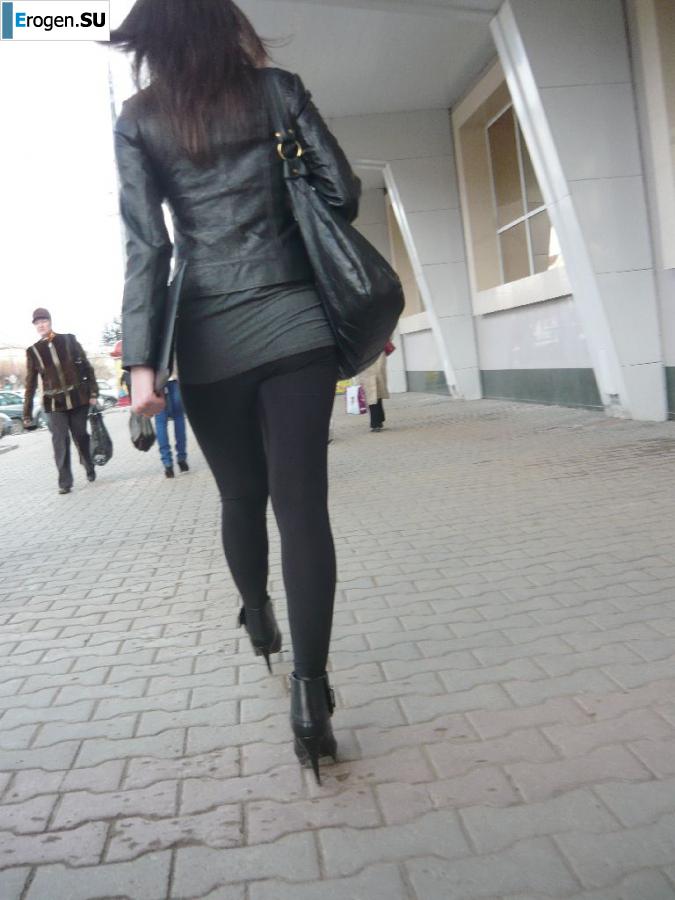 Девушки во всем самом обтягивающем. Фото 11