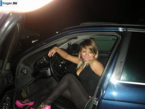 Девушки во всем самом обтягивающем. Эскиз 22