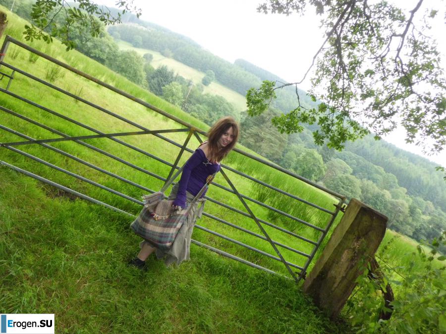 Universal Girl. Photo 12