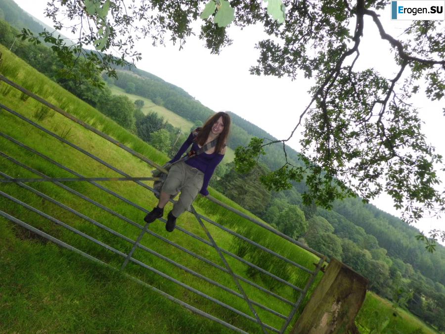 Universal Girl. Photo 41