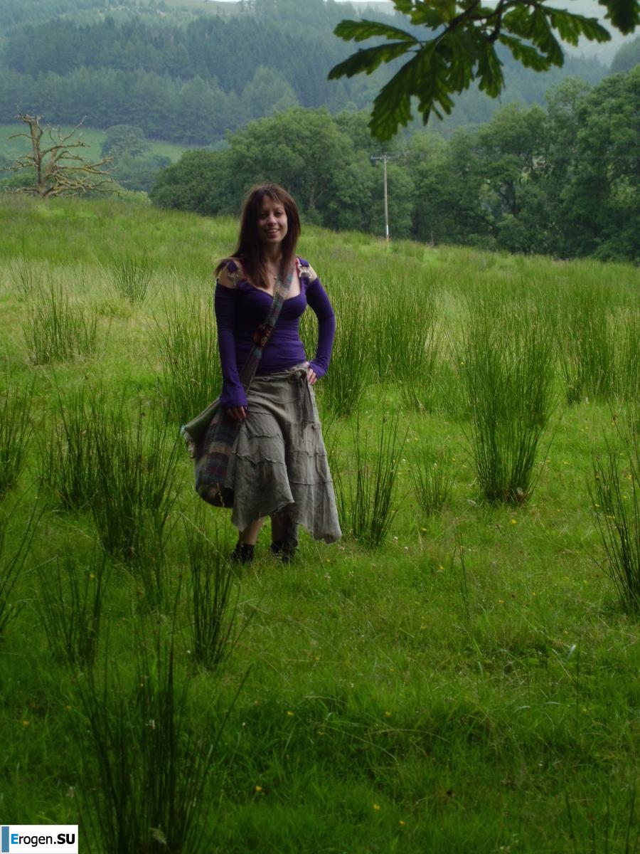 Universal Girl. Photo 53