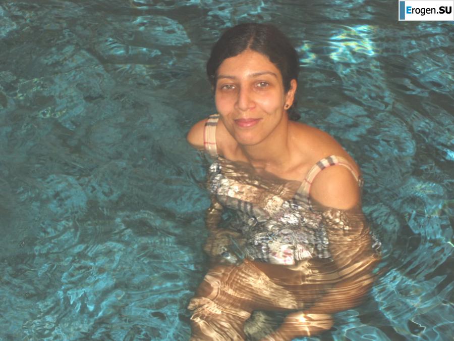 In England naked. Photo 12