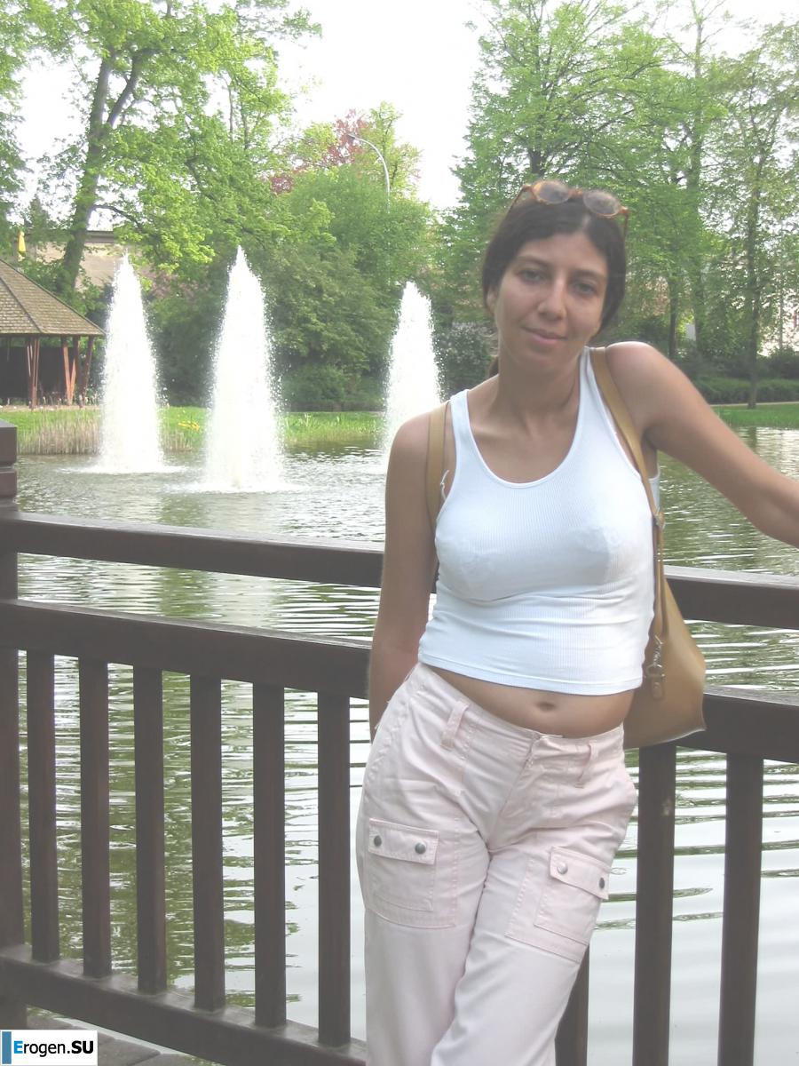 In England naked. Photo 35