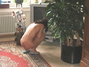 In England naked. Thumb 60